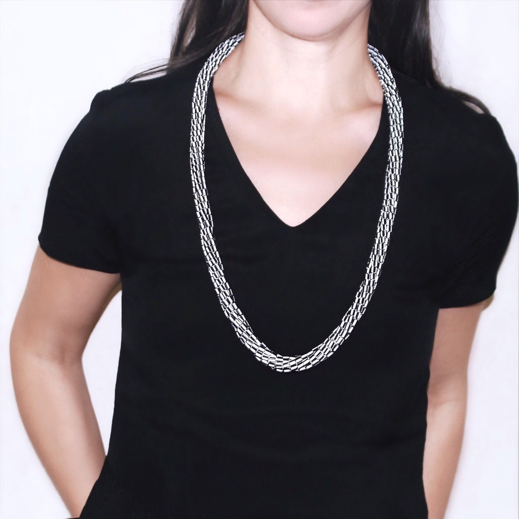 Mobiüs Torus™ Necklace - BLACK/WHITE STRIPE